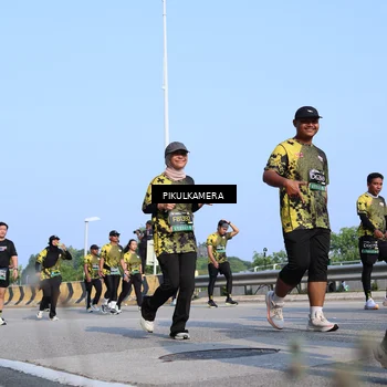 Runner Photo 6344974