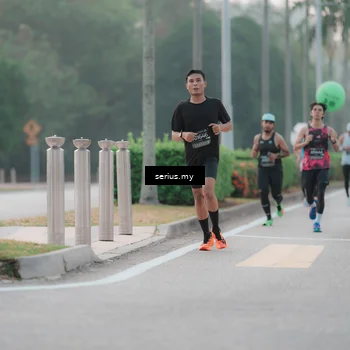 Runner Photo 6345012
