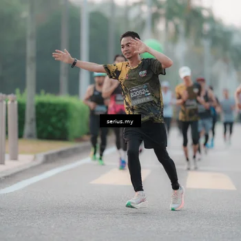 Runner Photo 6345040