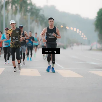 Runner Photo 6345053
