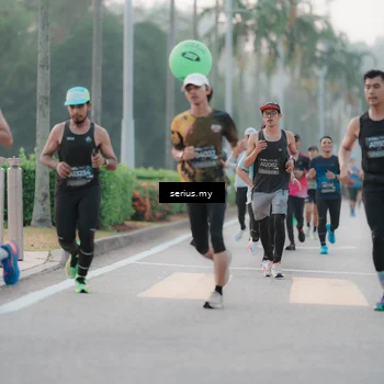 Runner Photo 6345075