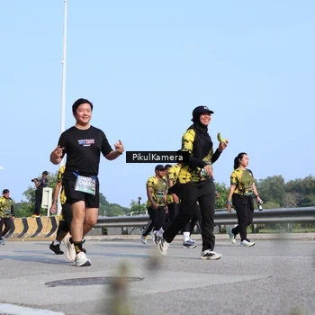 Runner Photo 6345130