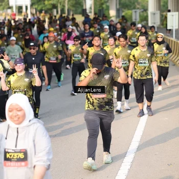 Runner Photo 6345143