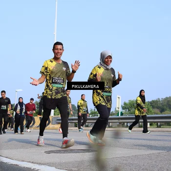 Runner Photo 6345164