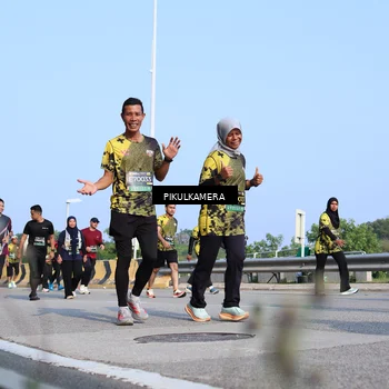 Runner Photo 6345167