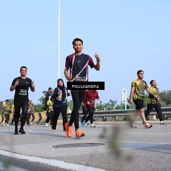 Runner Photo 6345182