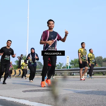 Runner Photo 6345195