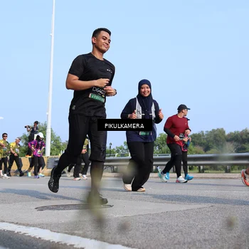 Runner Photo 6345224