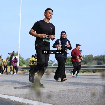 Runner Photo 6345229