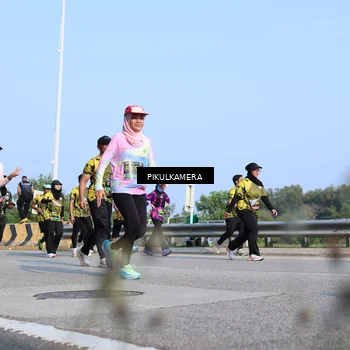 Runner Photo 6345286