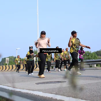 Runner Photo 6345290