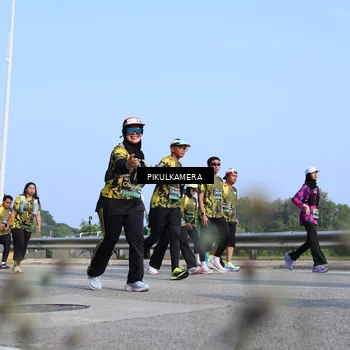 Runner Photo 6345332