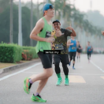 Runner Photo 6345427