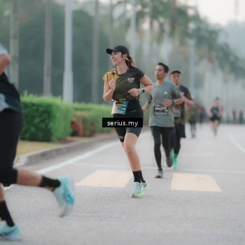 Runner Photo 6345428