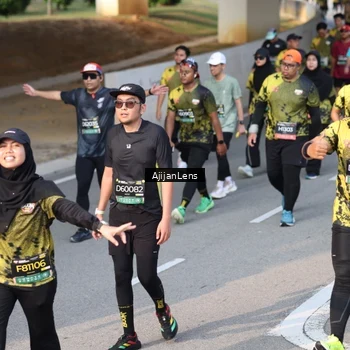 Runner Photo 6345459
