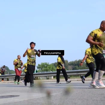 Runner Photo 6345500