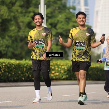 Runner Photo 6345531
