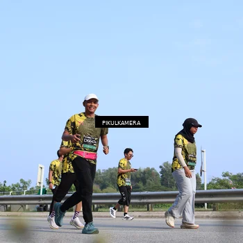 Runner Photo 6345589