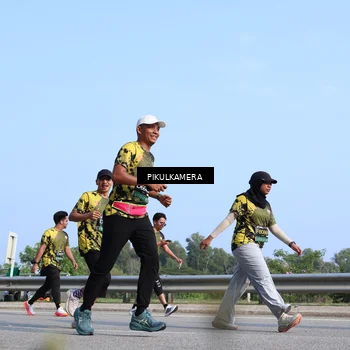 Runner Photo 6345633