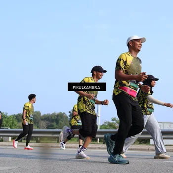Runner Photo 6345661