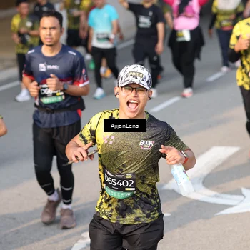 Runner Photo 6345700
