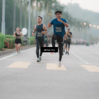 Runner Photo 6345717