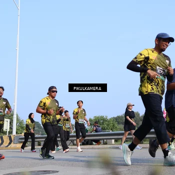 Runner Photo 6345760
