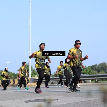 Runner Photo 6345782