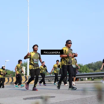 Runner Photo 6345783