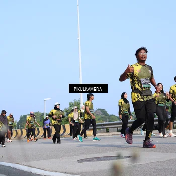 Runner Photo 6345794