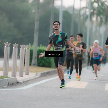 Runner Photo 6345888