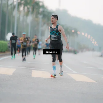 Runner Photo 6345944