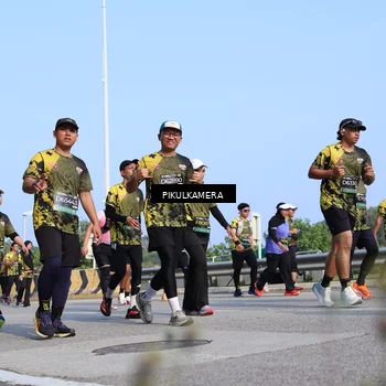 Runner Photo 6345979