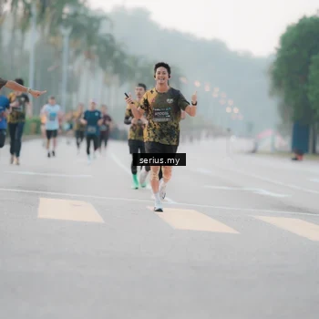 Runner Photo 6345997