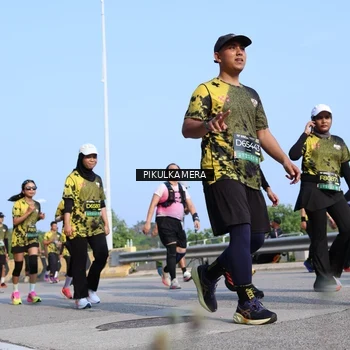 Runner Photo 6346047