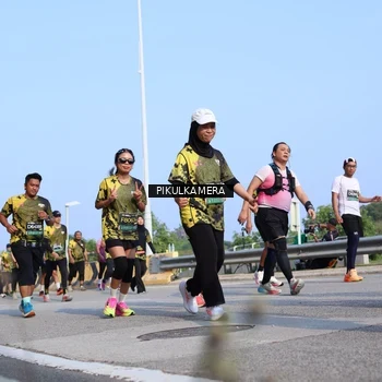 Runner Photo 6346048