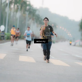 Runner Photo 6346072