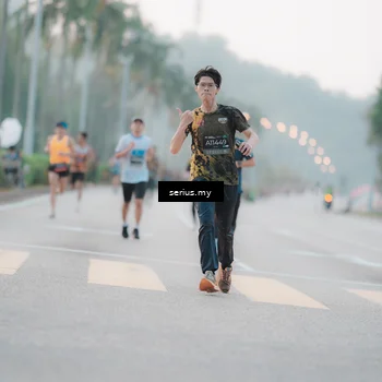 Runner Photo 6346080
