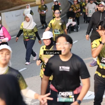 Runner Photo 6346086