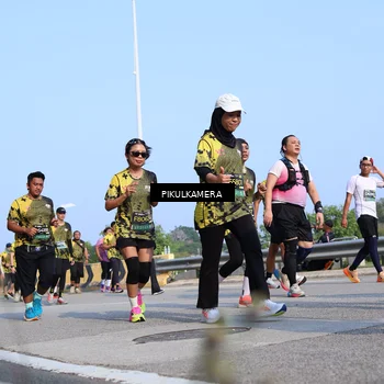 Runner Photo 6346091