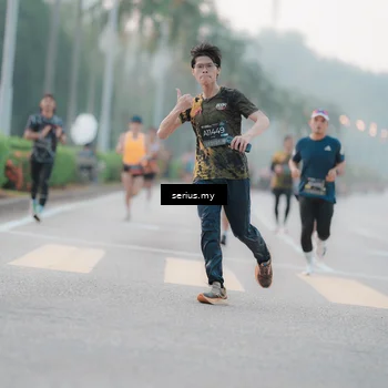 Runner Photo 6346099
