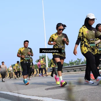 Runner Photo 6346101