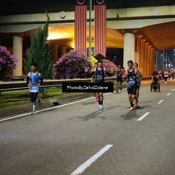 Runner Photo 6346104