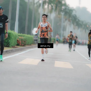 Runner Photo 6346165