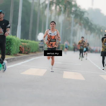 Runner Photo 6346170