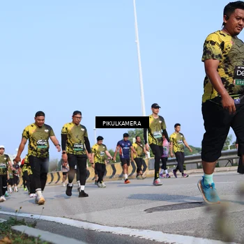 Runner Photo 6346172