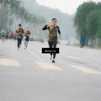 Runner Photo 6346175