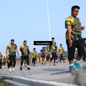Runner Photo 6346189