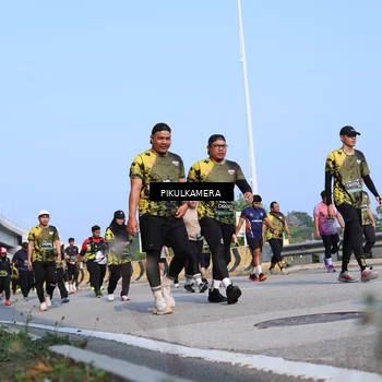 Runner Photo 6346206