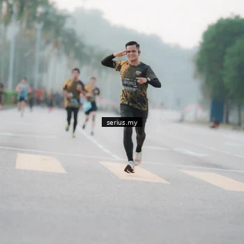 Runner Photo 6346217